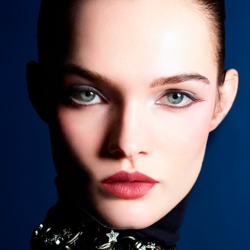 rouge-allure-velvet-the-luminous-velvet-lipstick