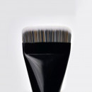 beter-elite-foundation-brush-brocha-extraplana-maquillaje-fluido-n-24