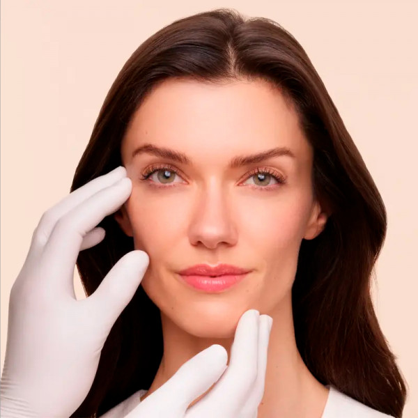 hyaluron-activ-procedure-10-hexapeptides-uppstramande-serum-10-hexapeptidlosning