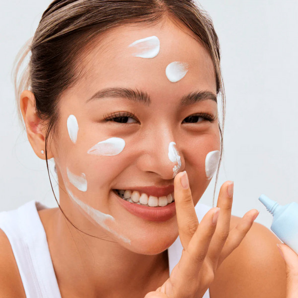 relief-sun-aqua-fresh-riso-b5-spf50-pa-crema-solare-dalla-texture-leggera