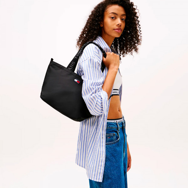 tote-bag-with-inscription