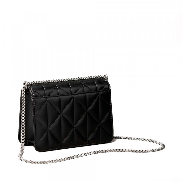 mini-sac-matelasse-avec-logo-embleme