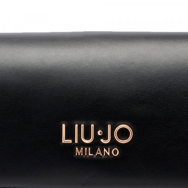 caliwen-mittelgrosse-schultertasche