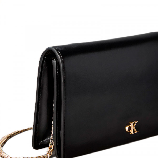 monogrammierte-kettenbrieftasche