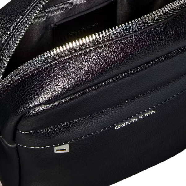 micro-pebble-reporter-bag