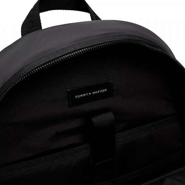 mochila-de-tela-con-parche-del-logo