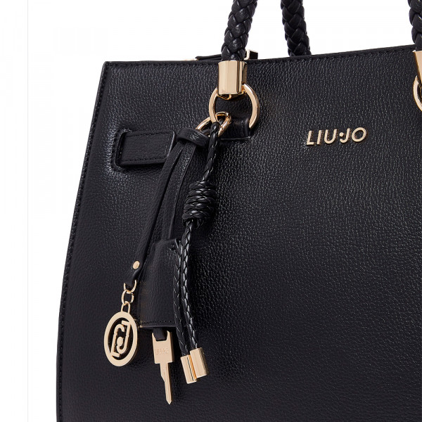 borsa-a-tracolla-media-con-ciondoli