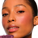 make-me-blush-bold-blurring-blush-o-novo-blush-em-po