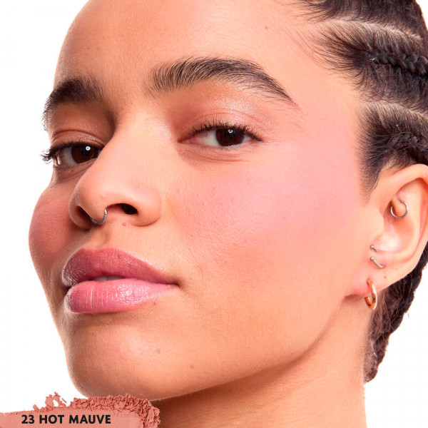 make-me-blush-bold-blurring-blush-il-nuovo-fard-in-polvere