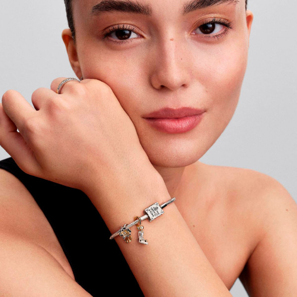 pingente-de-diamante-do-laboratorio-de-flor-de-lotus-da-princesa-tiana-da-disney