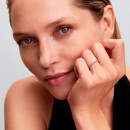 anello-con-fascia-rosa-scintillante