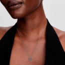 collier-cadenas-en-forme-de-coeur-etincelant