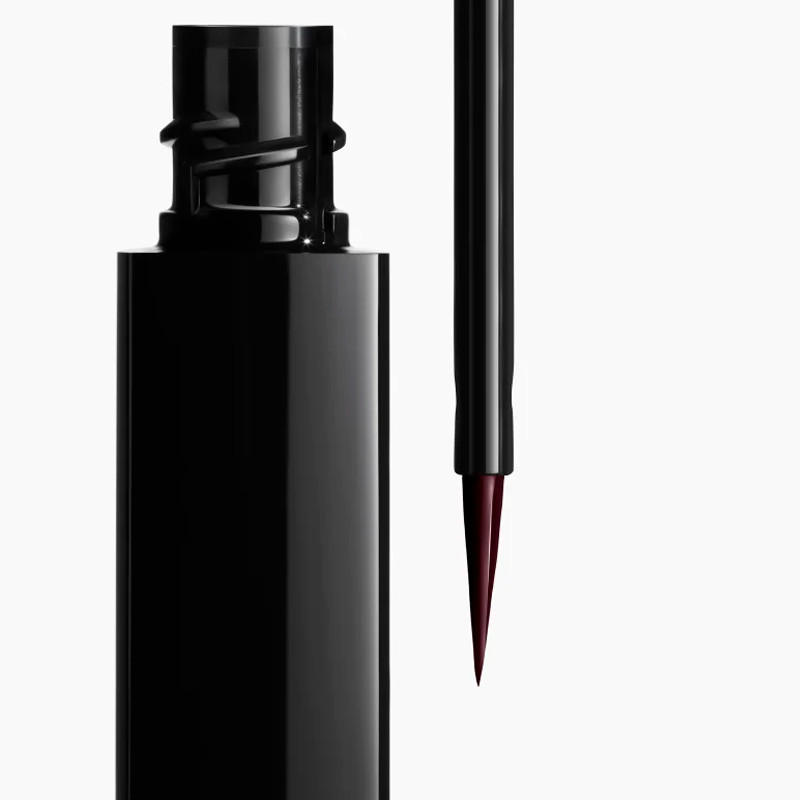 le-liner-de-chanel-eyeliner-zeer-nauwkeurige-duurzame-en-waterdichte-vloeistof