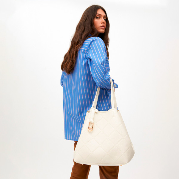 monogram-diamond-logo-shopper-bag