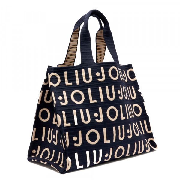 medium-knitted-tote-bag
