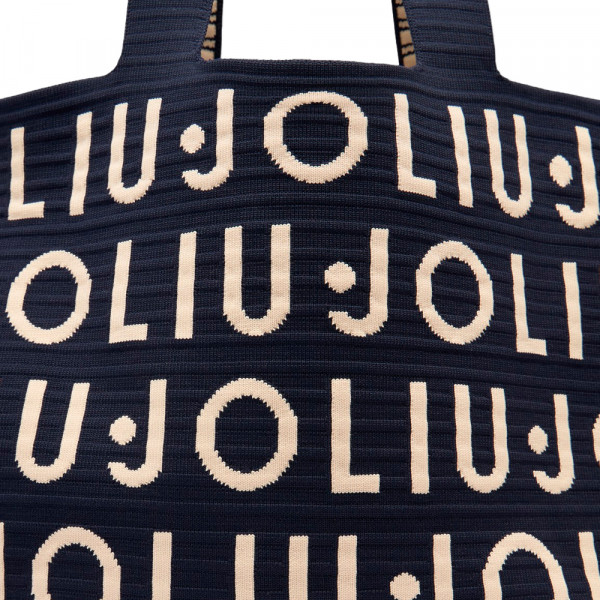 medium-knitted-tote-bag