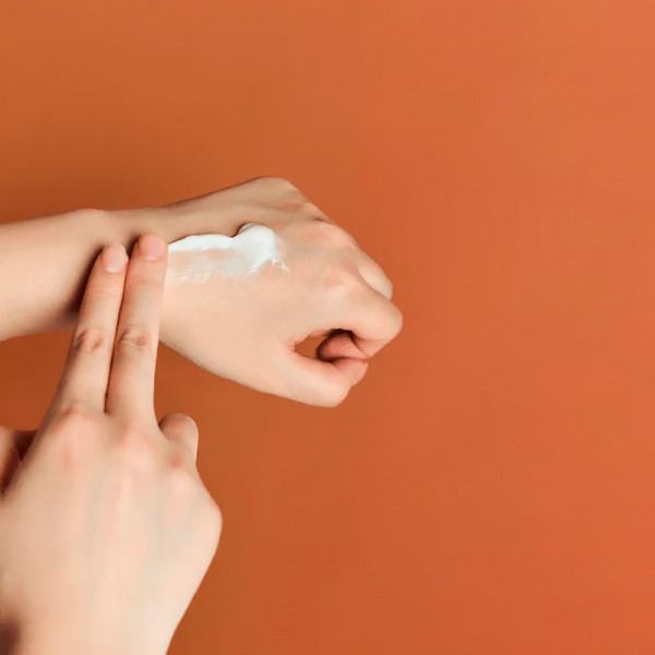 probio-cica-enrich-cream-intensiv-reparierende-und-schutzende-gesichtscreme