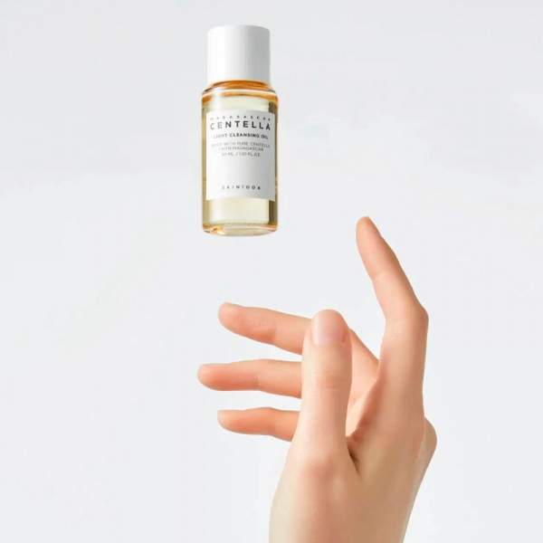 centella-light-cleansing-oil-let-olie-rengoringsmiddel