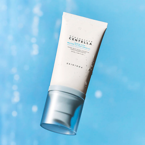 hyalu-cica-water-fit-sun-serum-uv-feuchtigkeitsspendendes-serum-mit-lsf-50