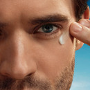 force-supreme-eye-reshaper-antirynke-og-loftende-ojenkonturcreme-til-maend