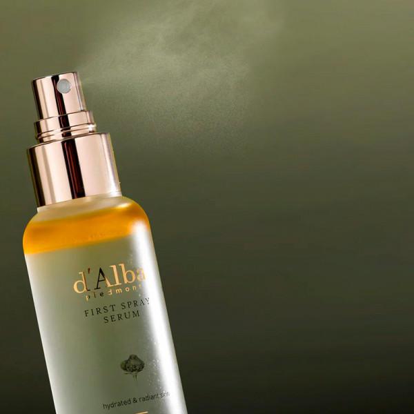 white-truffle-first-spray-serum-moisturizing-serun-illuminator