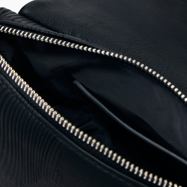 bolso-pequeno-relieve-flores