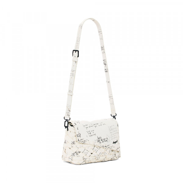 mittelgrosse-tasche-mit-aufschrift