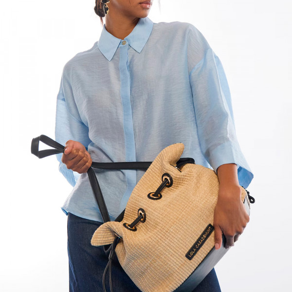 contrast-raffia-effect-bag
