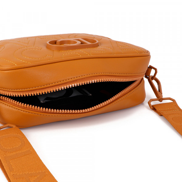 schultertasche-mit-monogrammstickerei