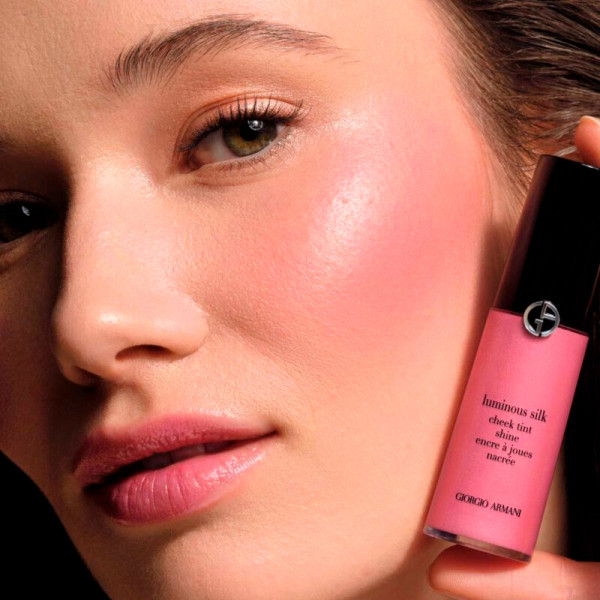 luminous-silk-cheek-tint-shine-flytande-rouge