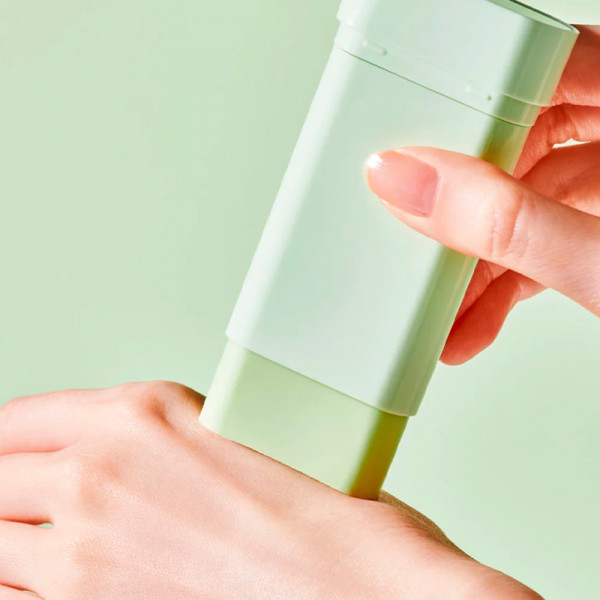 cica-cooling-sun-stick-spf50-protector-solar-en-barra