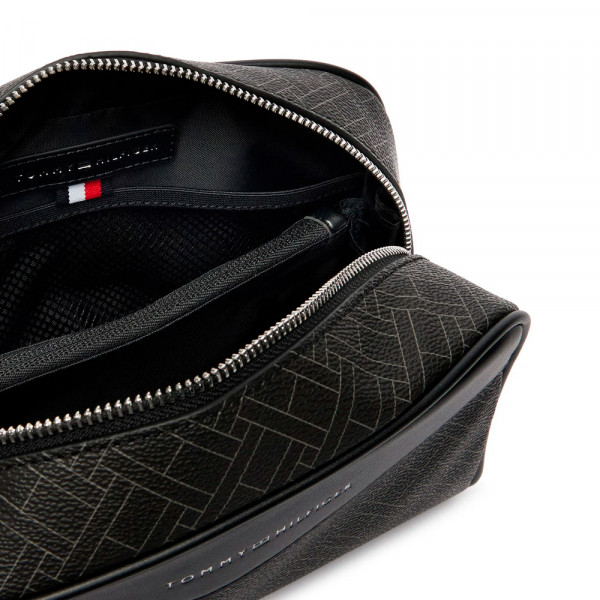 necessaire-com-monograma-da-bandeira