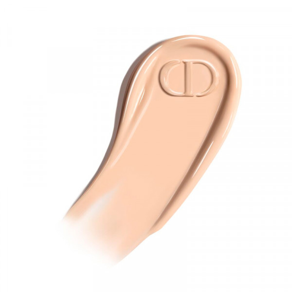 dior-forever-skin-glow-luminous-foundation-holder-i-24-timer-hydrering-i-48-timer-tredobbeltvirkende-behandling-spf-25