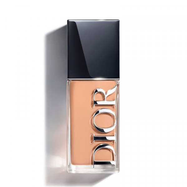 dior-forever-skin-glow-luminous-foundation-holder-i-24-timer-hydrering-i-48-timer-tredobbeltvirkende-behandling-spf-25