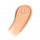 dior-forever-skin-wear-fondo-de-maquillaje-mate-natural-difuminador-alta-duracion-24-horas-no-transfiere-tratamiento-tripl