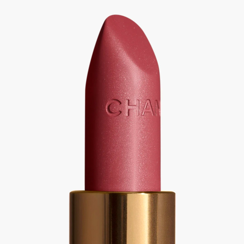 rouge-coco-long-lasting-satin-lipstick-moisturizing-and-smoothing-treatment