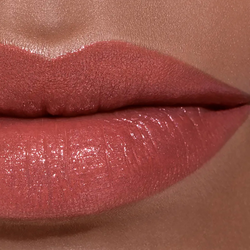 rouge-coco-long-lasting-satin-lipstick-moisturizing-and-smoothing-treatment