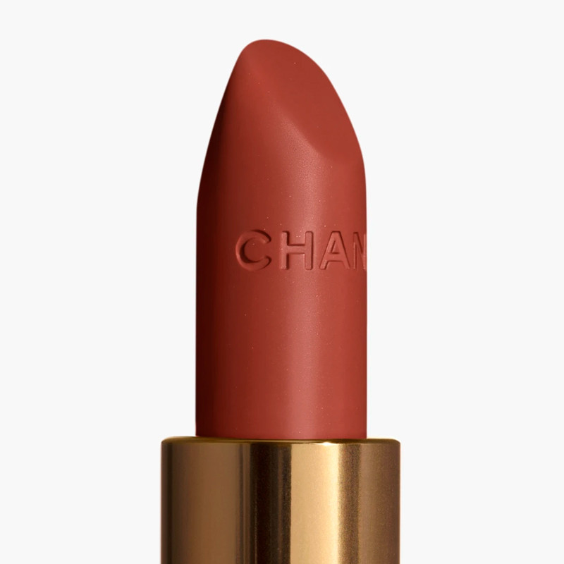 rouge-coco-long-lasting-satin-lipstick-moisturizing-and-smoothing-treatment