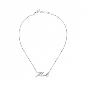 collier-a-pendentif-pave-emblematique