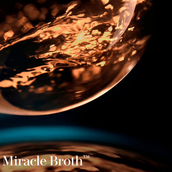 den-foryngende-ojenatcreme-mikropraecisionsbehandling-af-ojenkontur