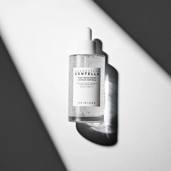 tone-brightening-capsule-ampoule-serum-facial-iluminador