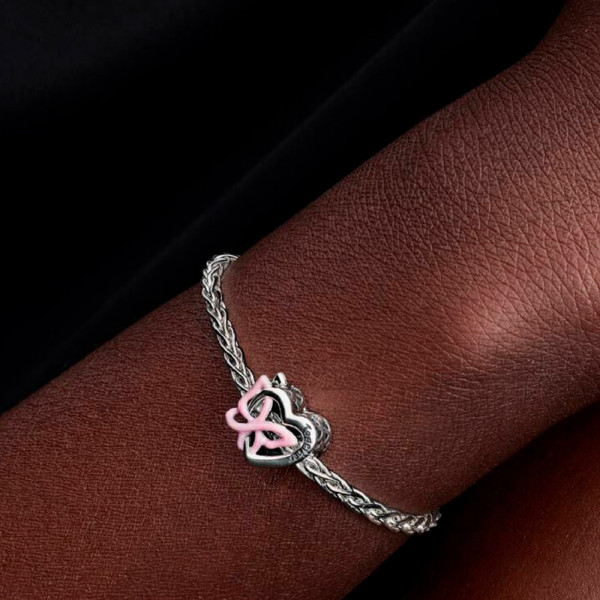 pingente-de-coracao-entrelacado-e-borboleta-794475c01