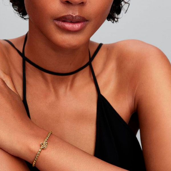 ciondolo-a-forma-di-farfalla-traforata-764369c01