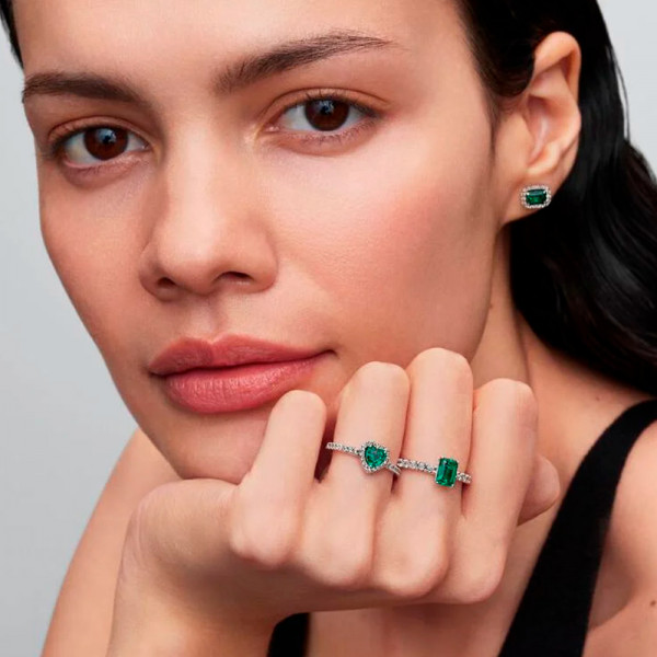 boucles-d-oreilles-rectangulaires-brillantes-294501c01