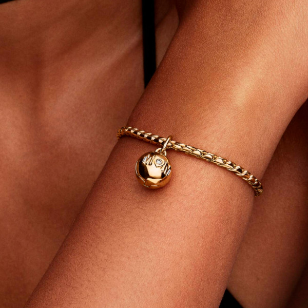 charm-pendant-sphere-that-opens-mom-764457c01