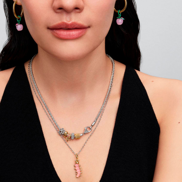 breloque-chenille-rose