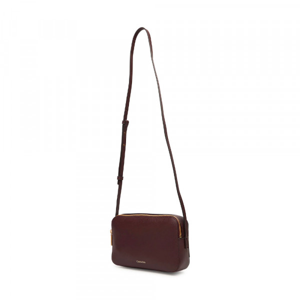 verlangerte-kameratasche-mit-folienlogo