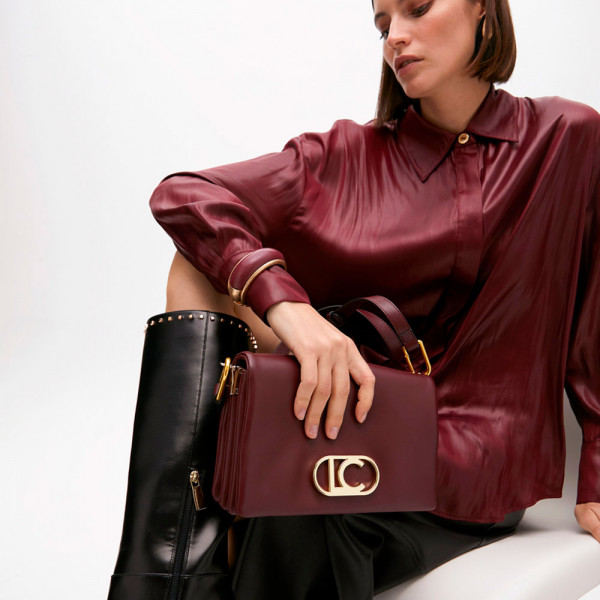 bandolera-tres-compartimentos-y-solapa