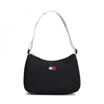 essential-bag-mit-aufschrift-auf-dem-schulterriemen