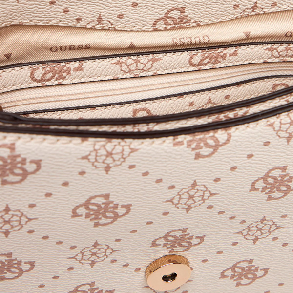 bolsa-de-ombro-com-aba-e-logotipo-carrie